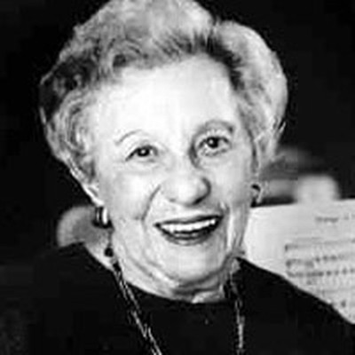 Photograph of Linda Phillips