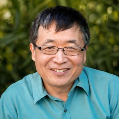 Photograph of Julian Yu